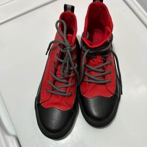 Hunter by Target boots. Kids size 3